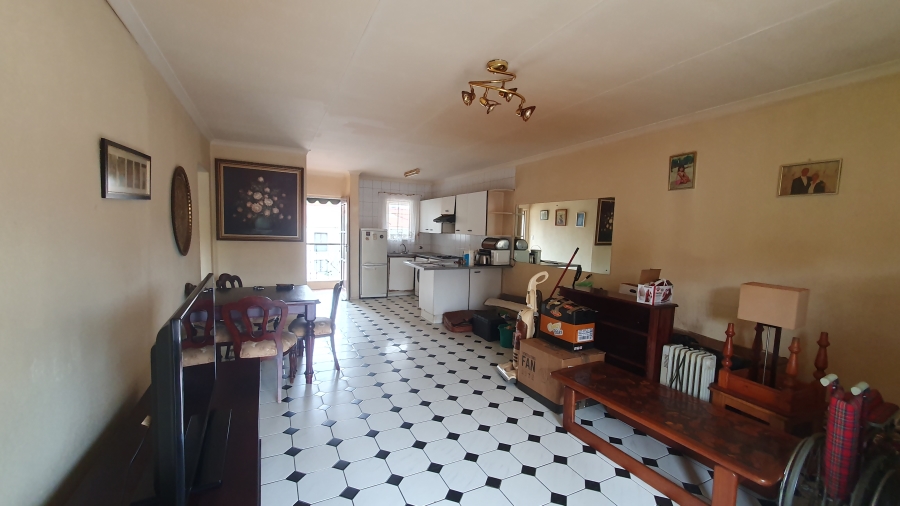 2 Bedroom Property for Sale in Oakdene Gauteng