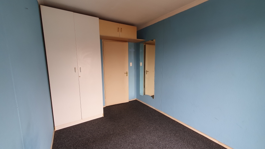 2 Bedroom Property for Sale in Oakdene Gauteng