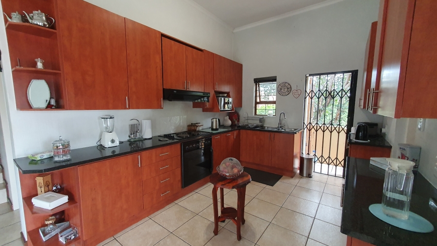 3 Bedroom Property for Sale in Oakdene Gauteng