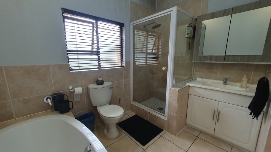 3 Bedroom Property for Sale in Oakdene Gauteng