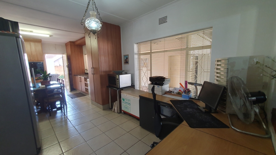 4 Bedroom Property for Sale in Randhart Gauteng