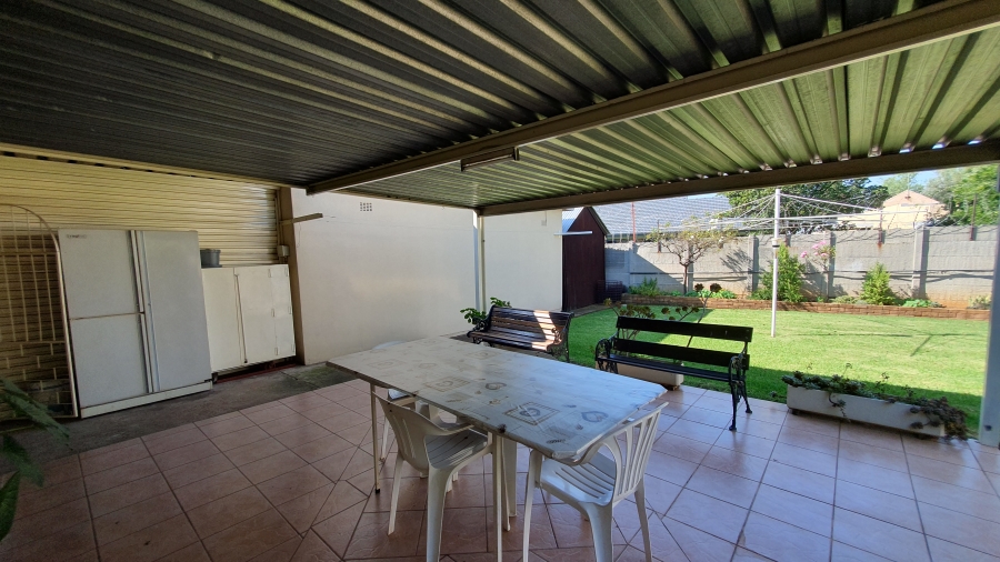 4 Bedroom Property for Sale in Randhart Gauteng