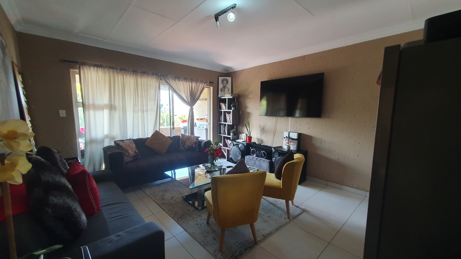 3 Bedroom Property for Sale in Alberante Gauteng