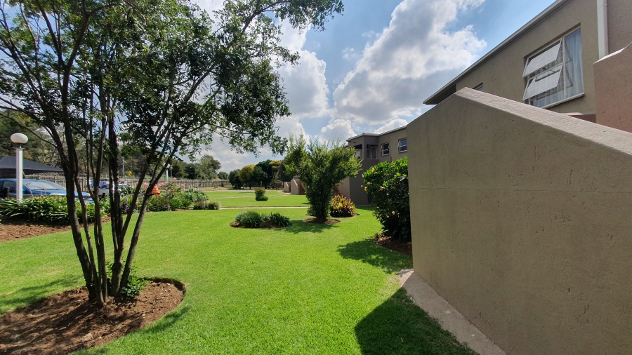 3 Bedroom Property for Sale in Alberante Gauteng