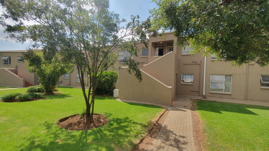 3 Bedroom Property for Sale in Alberante Gauteng