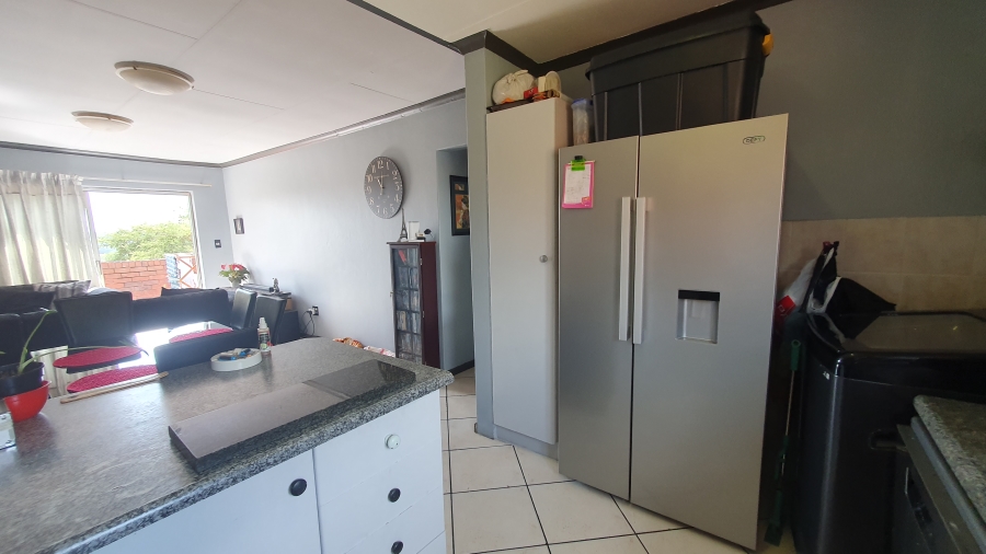 3 Bedroom Property for Sale in South Crest Gauteng