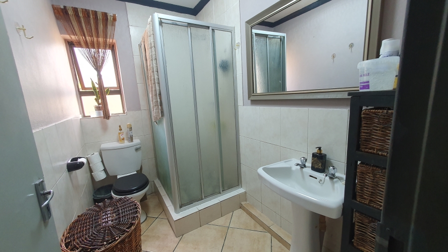 3 Bedroom Property for Sale in South Crest Gauteng