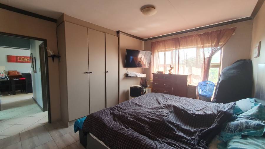 3 Bedroom Property for Sale in South Crest Gauteng