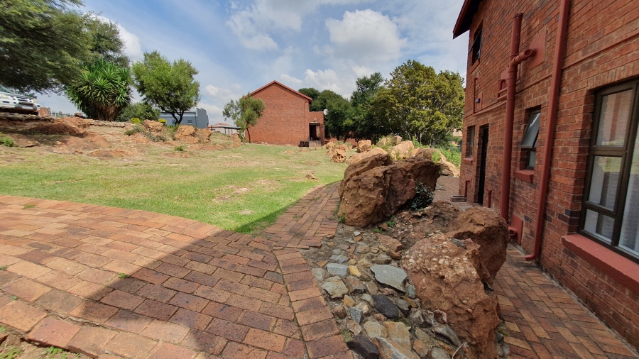 3 Bedroom Property for Sale in South Crest Gauteng