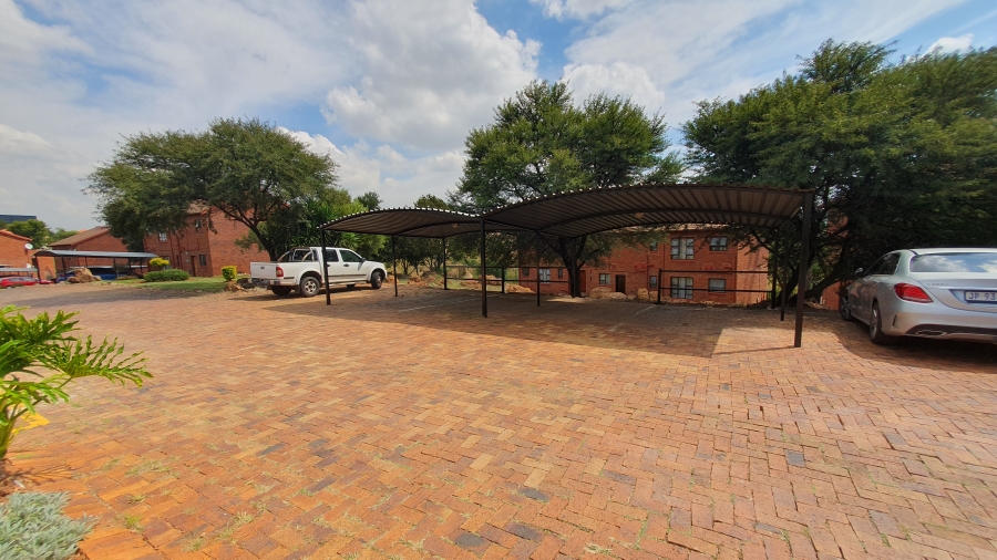 3 Bedroom Property for Sale in South Crest Gauteng