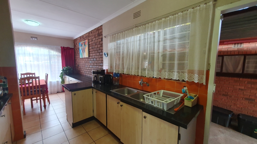 3 Bedroom Property for Sale in Glenvista Gauteng