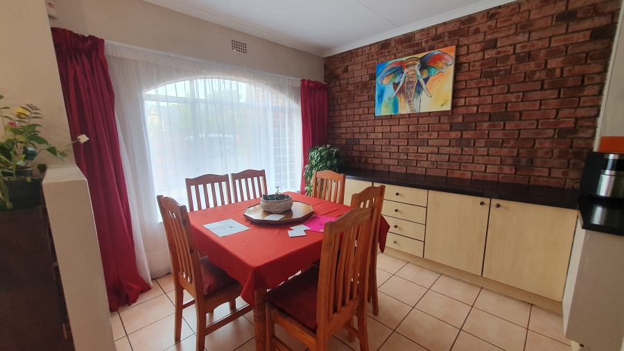 3 Bedroom Property for Sale in Glenvista Gauteng