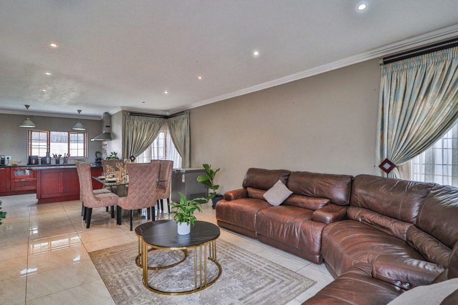 4 Bedroom Property for Sale in Montana Gauteng