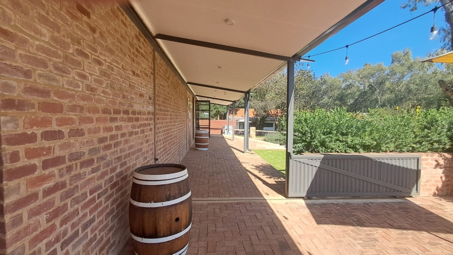 To Let Commercial Property for Rent in Irene Gauteng