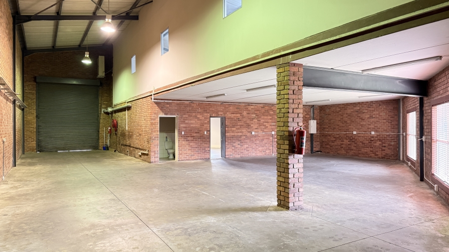 To Let Commercial Property for Rent in Rooihuiskraal Gauteng