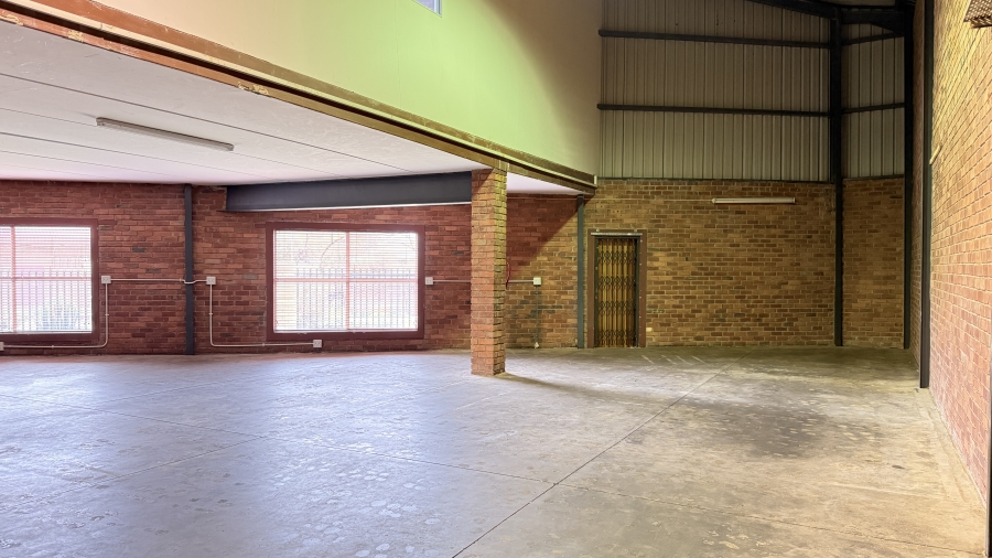 To Let Commercial Property for Rent in Rooihuiskraal Gauteng