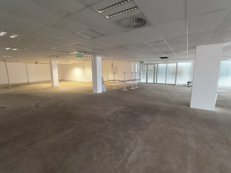 To Let Commercial Property for Rent in Die Hoewes Gauteng