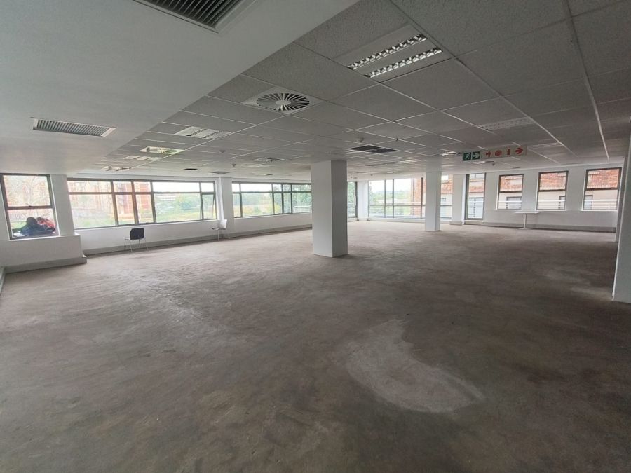To Let Commercial Property for Rent in Die Hoewes Gauteng