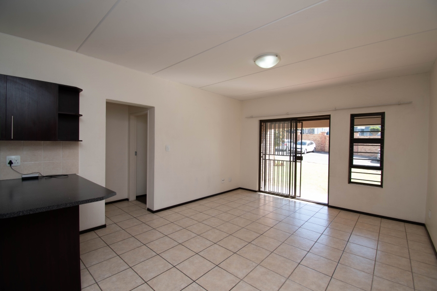 To Let 2 Bedroom Property for Rent in Northwold Gauteng