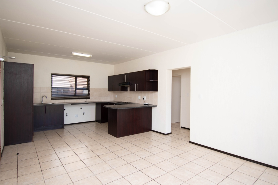 To Let 2 Bedroom Property for Rent in Northwold Gauteng