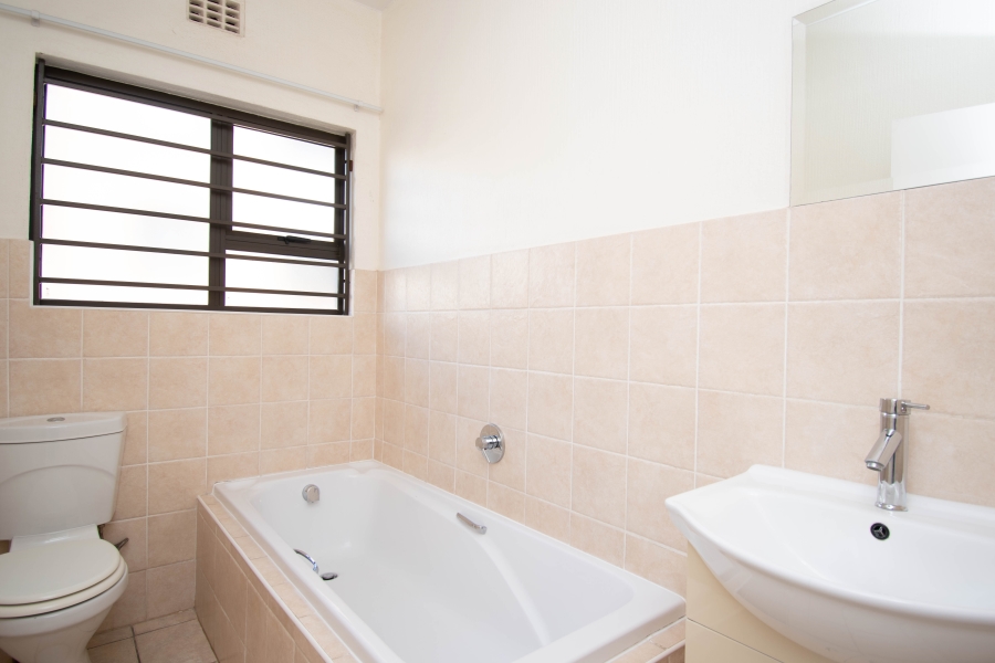 To Let 2 Bedroom Property for Rent in Northwold Gauteng