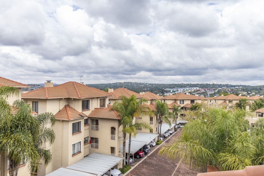 2 Bedroom Property for Sale in Sunninghill Gauteng