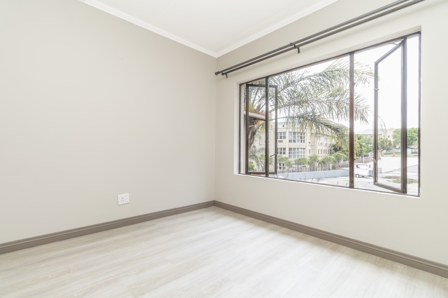 2 Bedroom Property for Sale in Sunninghill Gauteng