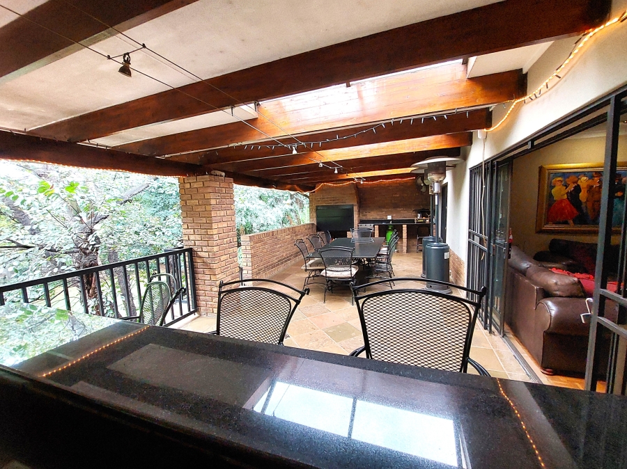 5 Bedroom Property for Sale in Lukasrand Gauteng