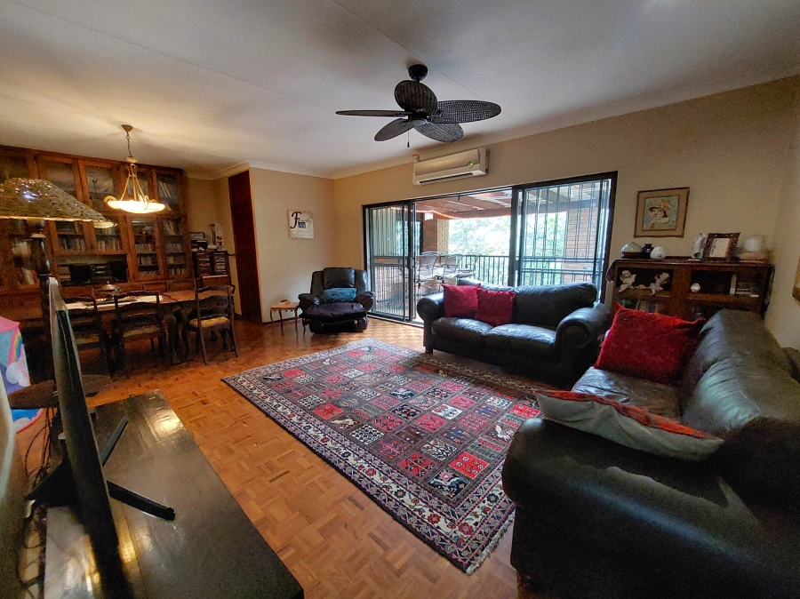 5 Bedroom Property for Sale in Lukasrand Gauteng