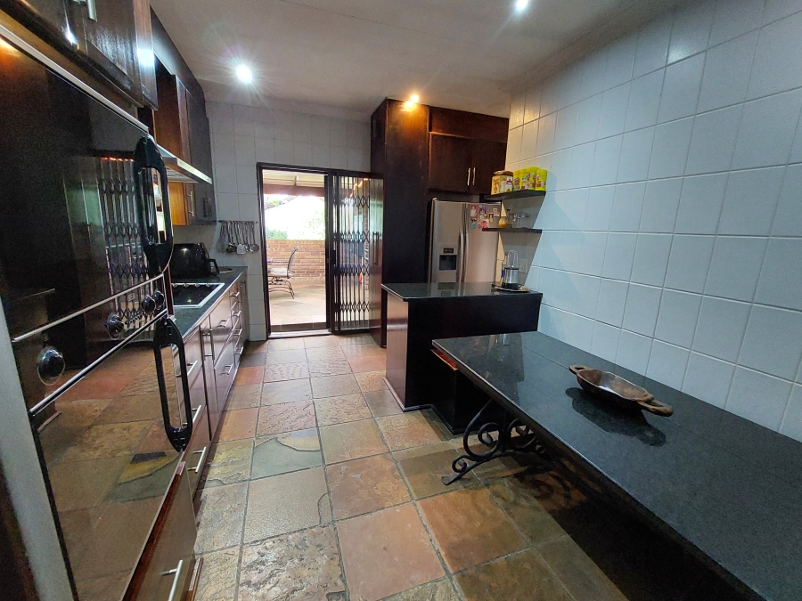 5 Bedroom Property for Sale in Lukasrand Gauteng
