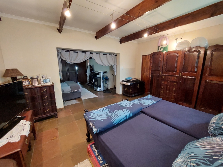 5 Bedroom Property for Sale in Lukasrand Gauteng