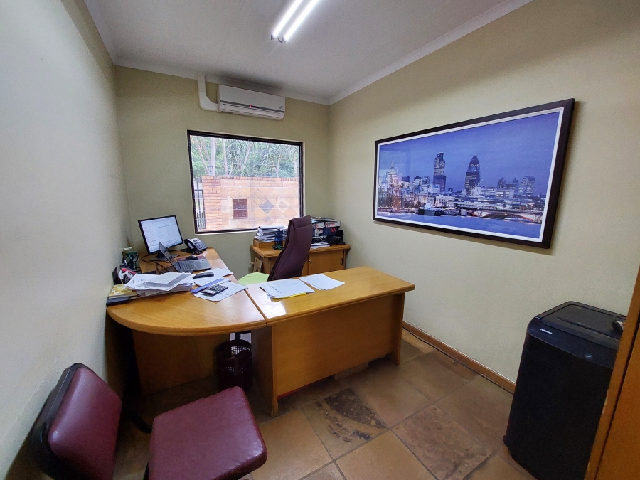 5 Bedroom Property for Sale in Lukasrand Gauteng