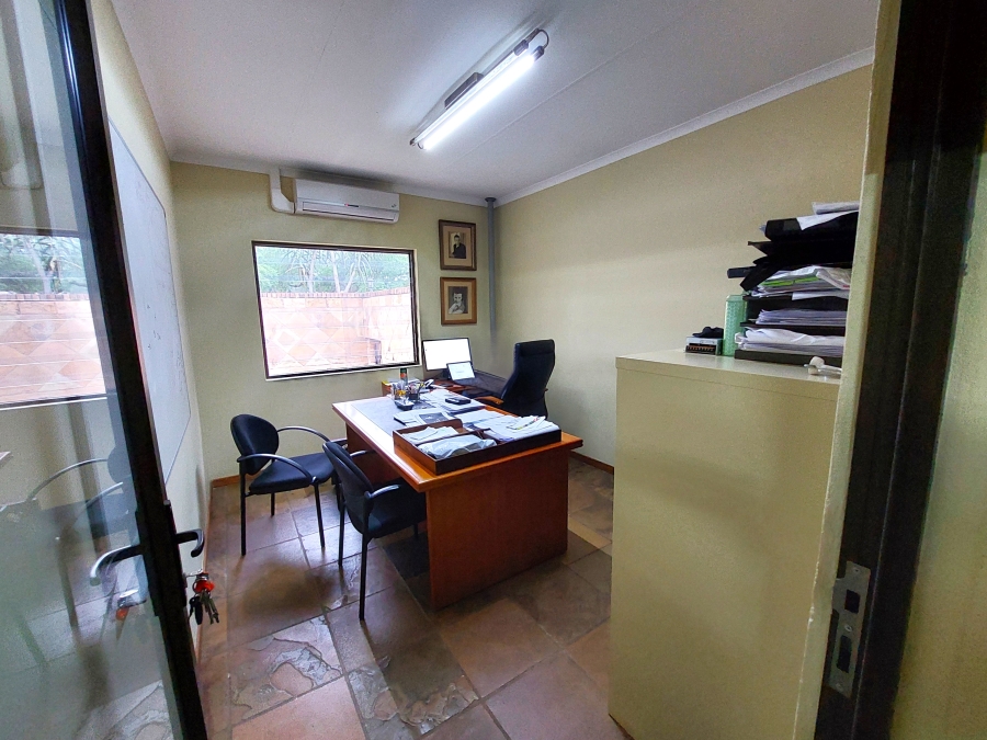 5 Bedroom Property for Sale in Lukasrand Gauteng