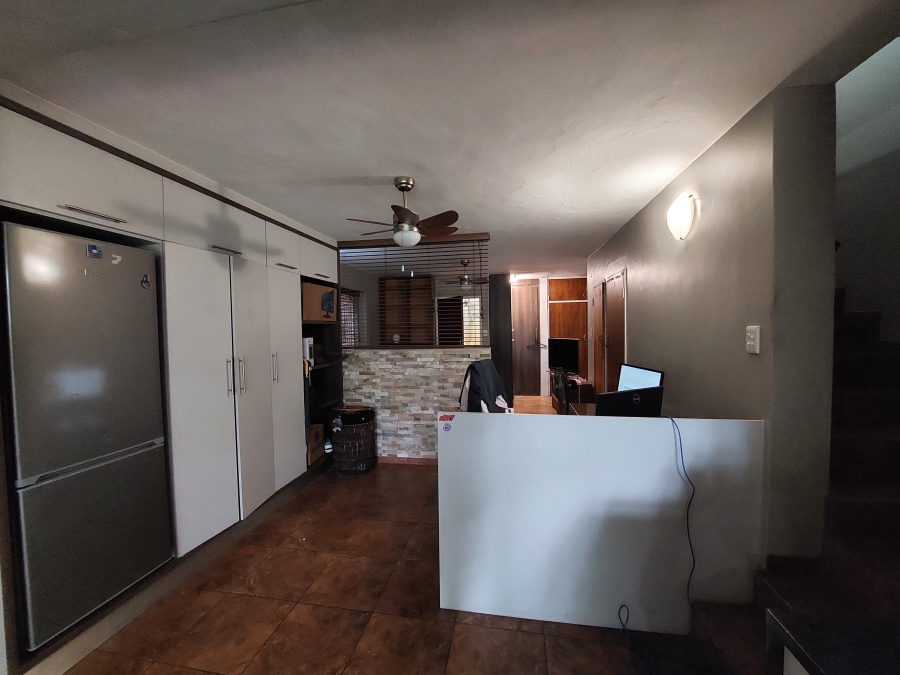 5 Bedroom Property for Sale in Lukasrand Gauteng