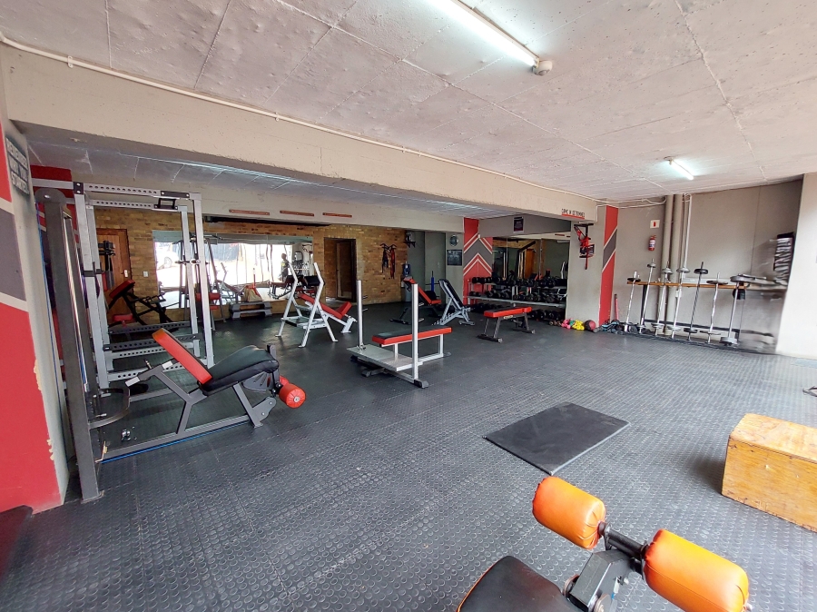 5 Bedroom Property for Sale in Lukasrand Gauteng