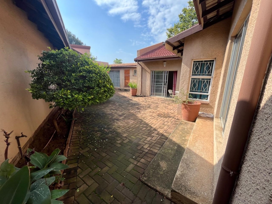 4 Bedroom Property for Sale in Randhart Gauteng