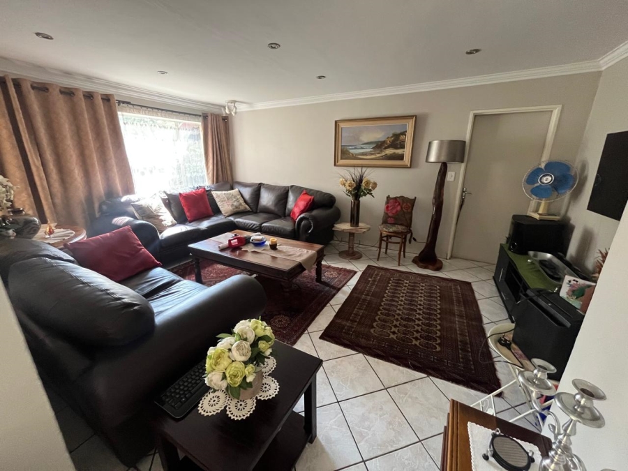 4 Bedroom Property for Sale in Randhart Gauteng