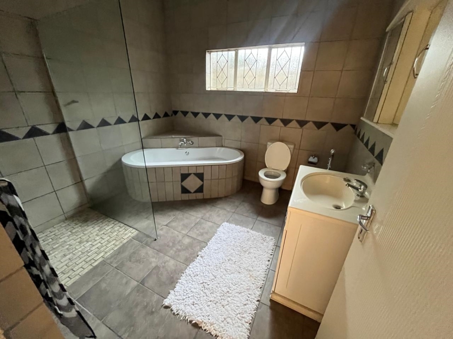 4 Bedroom Property for Sale in Randhart Gauteng