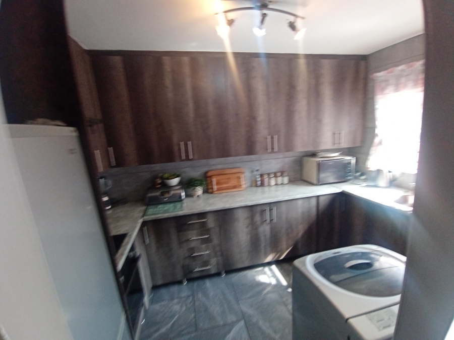 2 Bedroom Property for Sale in Raceview Gauteng