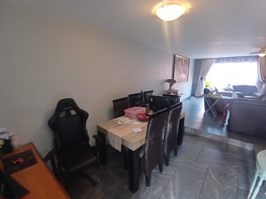 2 Bedroom Property for Sale in Raceview Gauteng