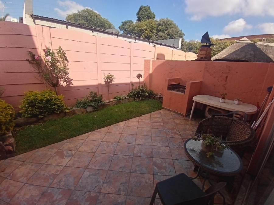 2 Bedroom Property for Sale in Raceview Gauteng