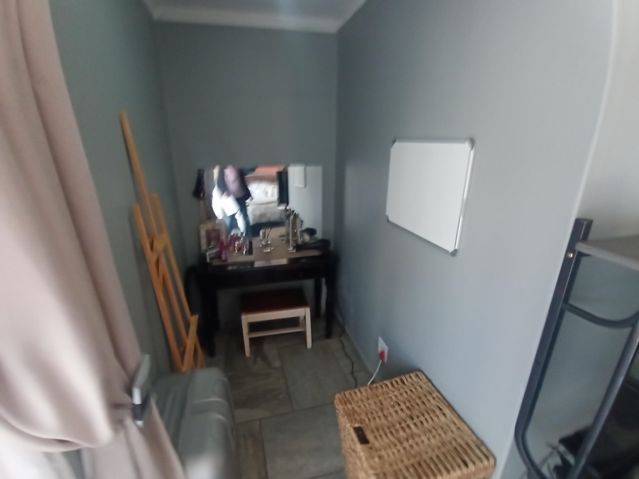 2 Bedroom Property for Sale in Raceview Gauteng