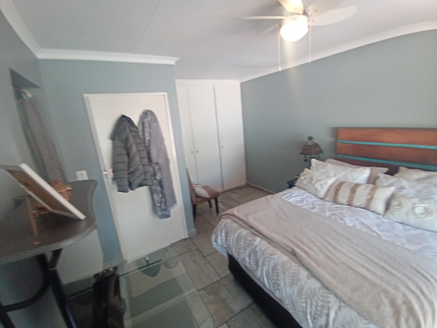 2 Bedroom Property for Sale in Raceview Gauteng