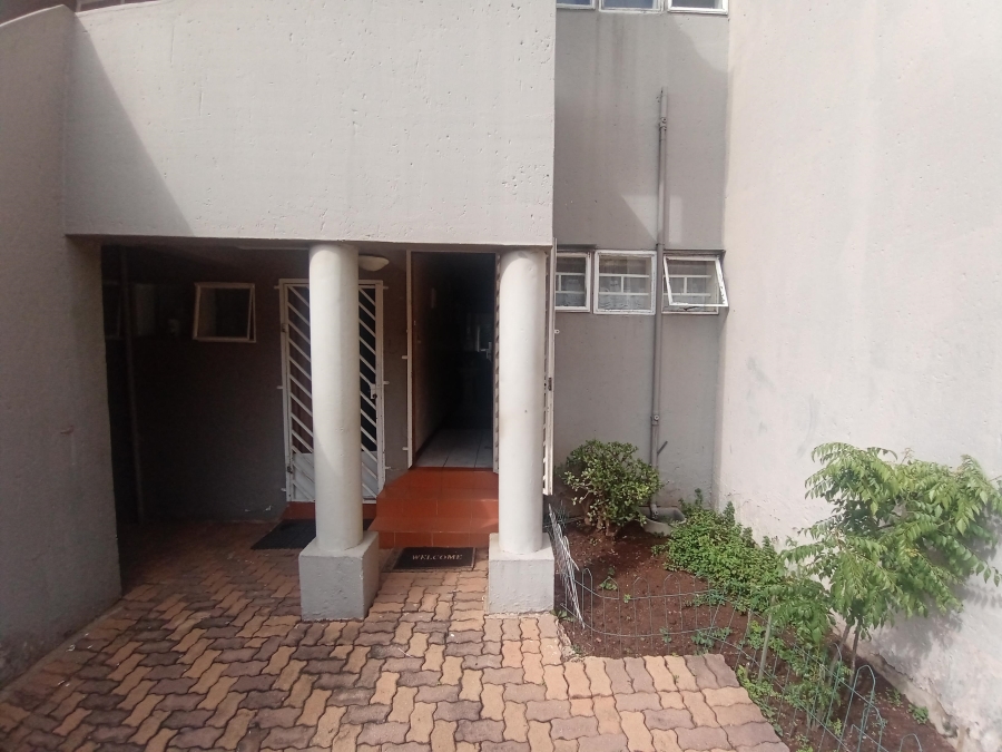 3 Bedroom Property for Sale in Oakdene Gauteng