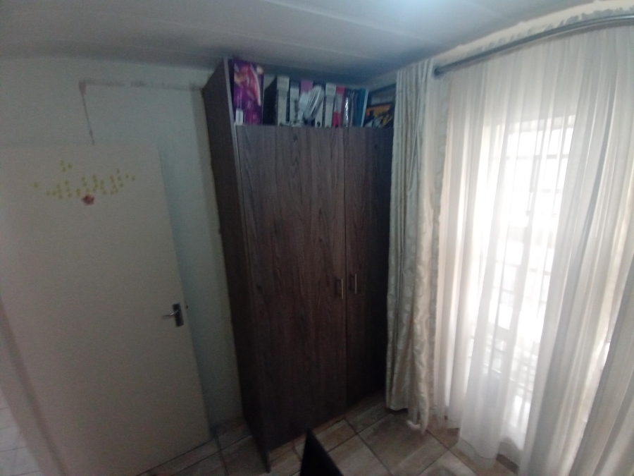 3 Bedroom Property for Sale in Oakdene Gauteng