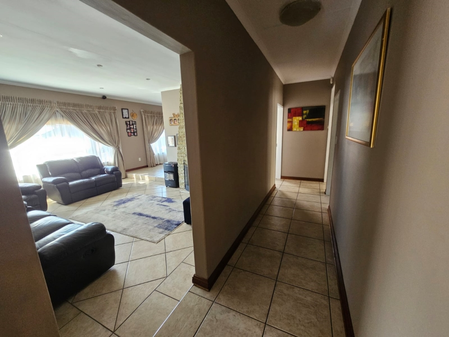 3 Bedroom Property for Sale in South Crest Gauteng