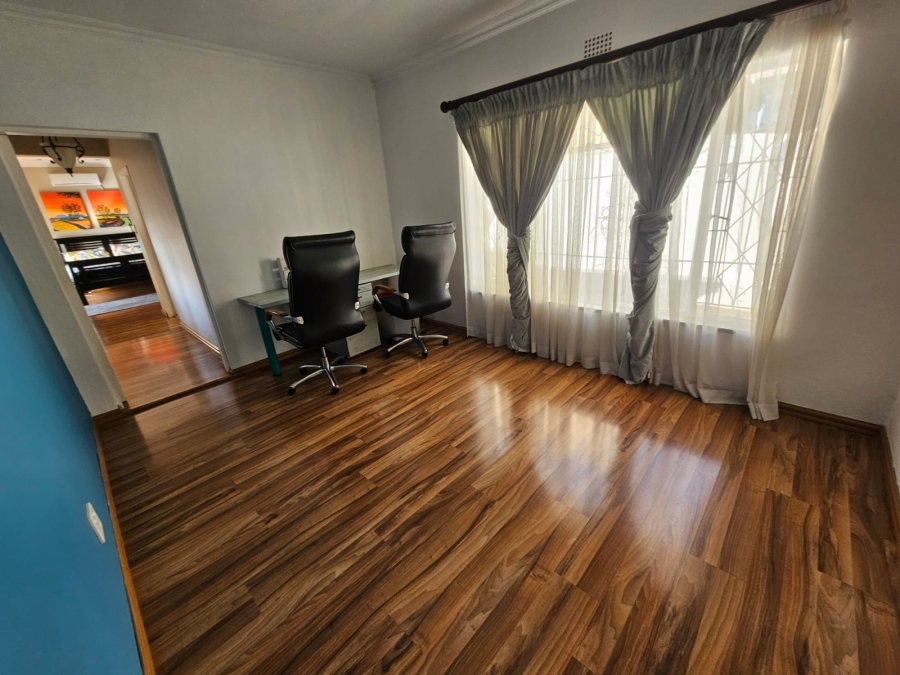 3 Bedroom Property for Sale in South Crest Gauteng