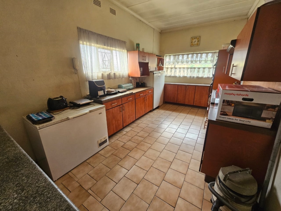3 Bedroom Property for Sale in Verwoerdpark Gauteng
