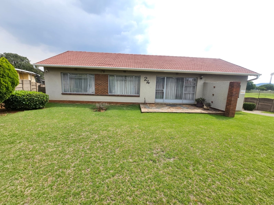 3 Bedroom Property for Sale in Verwoerdpark Gauteng