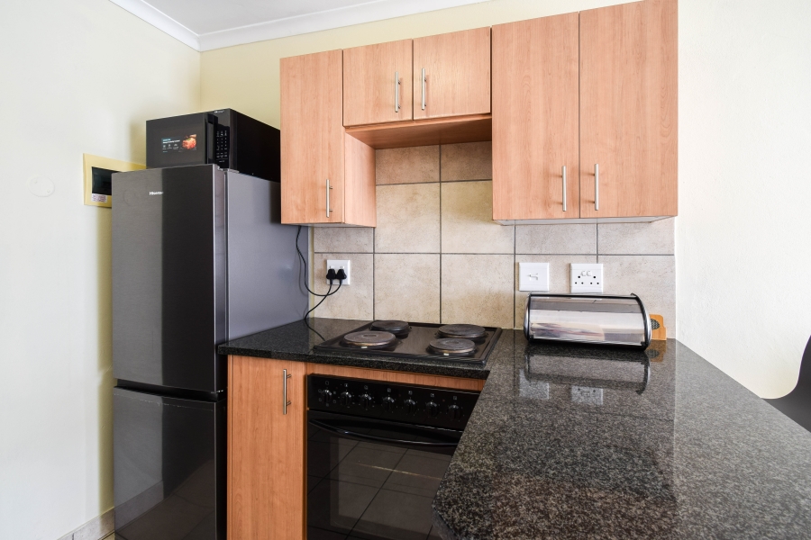 To Let 2 Bedroom Property for Rent in Olympus AH Gauteng